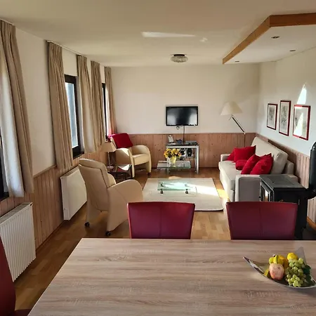 In Nahe Skipisten & Edersee, Cleaning Included 펜션 *