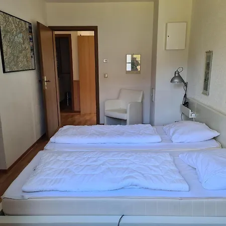 In Nahe Skipisten & Edersee, Cleaning Included 프란케나우